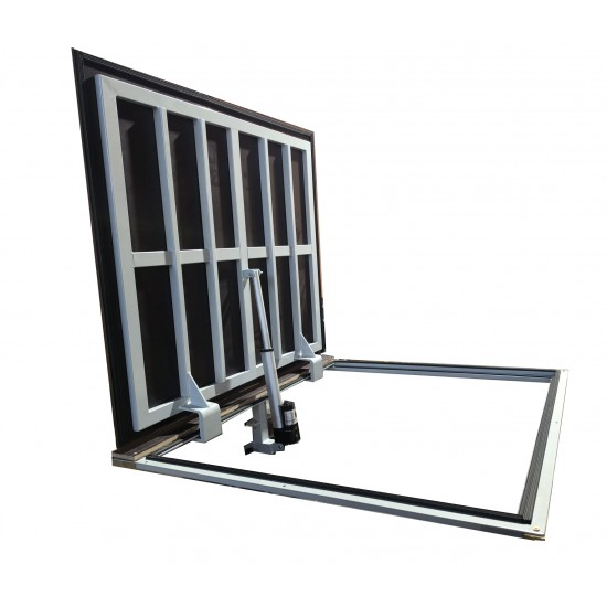 Grīdas 150 cm x 150 cm tehniskā lūka no nerūsējošā tērauda