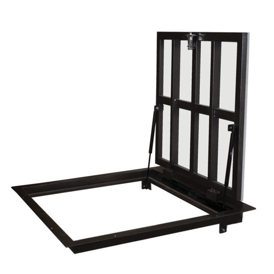 Grīdas tērauda tehniskā (revīzijas) lūka izmērs 80 cm x 80 cm