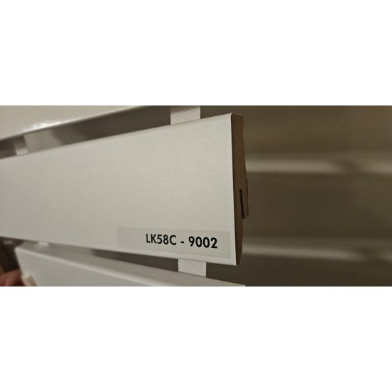 MDF grīdlistes 9002  balts matets